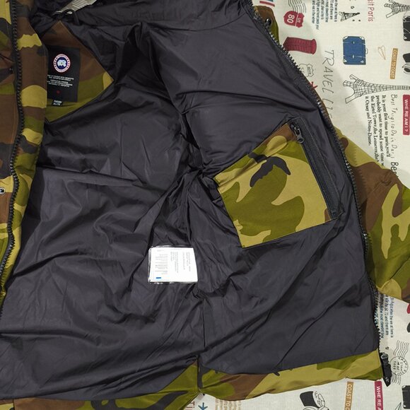Canada Goose Multicolor Printed Down Jacket - Picture 13 of 14